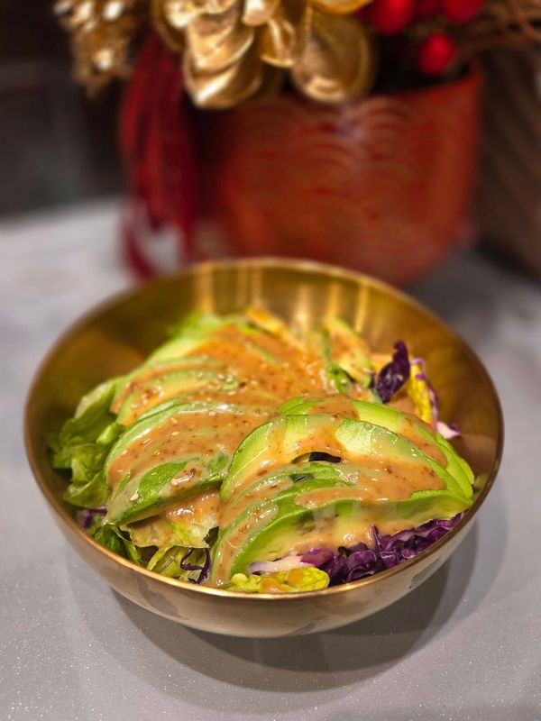 Mushu's Asian Kitchen's Avocado Salad.