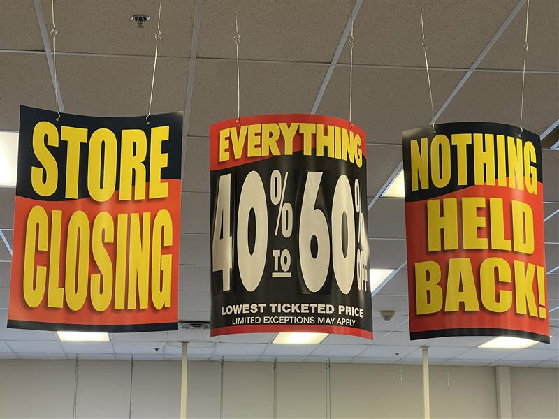 The Eddie Bauer outlet store is offering sales of 40-60% off storewide.