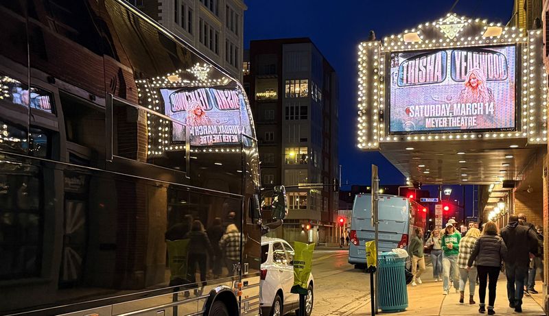 Trisha Yearwood's The Mirror Tour was able to roll into the Meyer Theatre on March 16 just ahead of the blizzard that hit Green Bay the next morning.