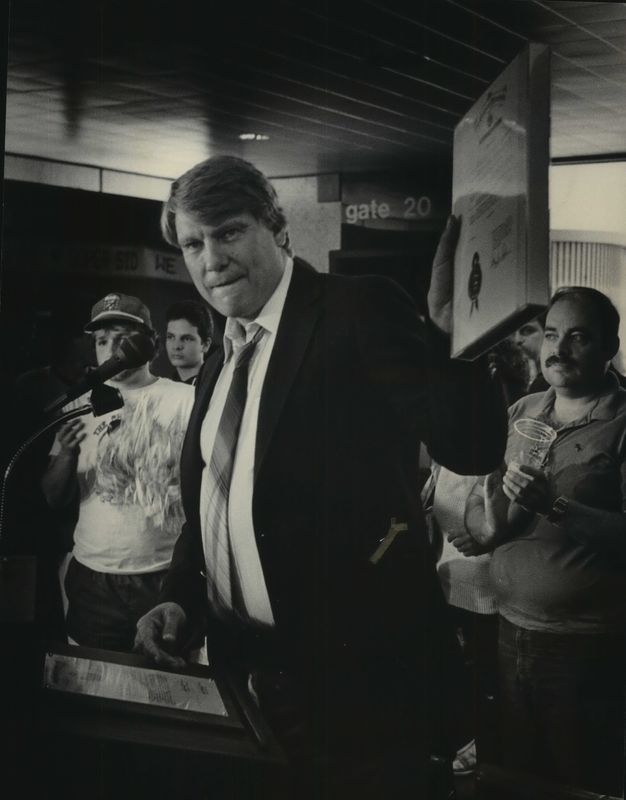 Don Nelson accepted his 'Nellie Day' proclamation. He was a two-time coach of the year for the Bucks in 1983 and 1985.