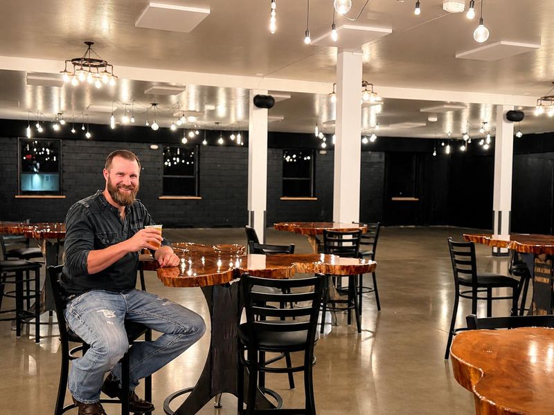 Brickyard Events has seating for 300, but can be divided into smaller areas to accommodate almost any size event including weddings, birthday parties, family reunions, showers, and corporate events.