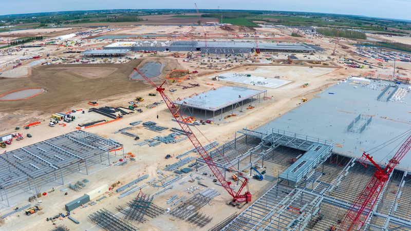 Construction continues on the $15 billion artificial intelligence data center campus project by Vantage Data Centers Thursday, May 21, 2026 in Port Washington, Wisconsin. It’s one of seven major data center projects pending in Wisconsin that combined are worth more than $57 billion.