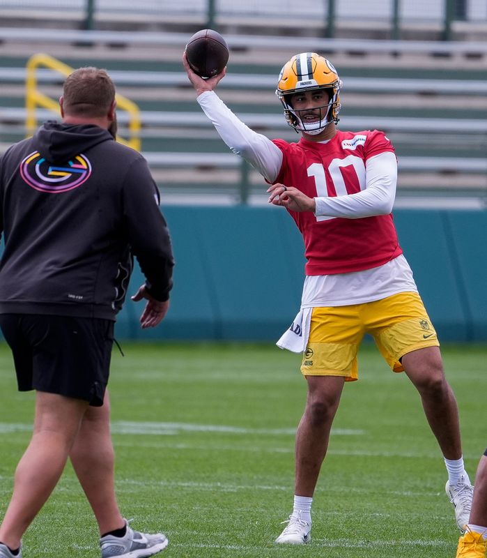 Green Bay Packers quarterback Jordan Love (10) passes the ball during practice on Wednesday, May 26, 2026, at Ray Nitschke Field in Ashwaubenon, Wis. 
Tork Mason/USA TODAY NETWORK-Wisconsin