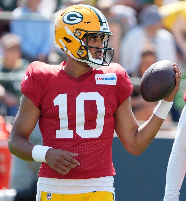 Green Bay Packers quarterback Jordan Love (10) during the fifth day of training camp on Aug. 3, 2026, at Ray Nitschke Field in Ashwaubenon, Wis.